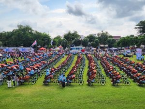 prabowo-subianto-gandeng-pt-len-industri-untuk-bagi-bagi-becak-listrik-gratis