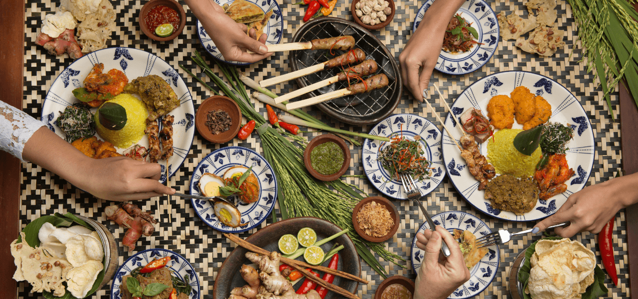 10 Makanan Khas Indonesia yang Wajib Kamu Coba Sekali Seumur Hidup